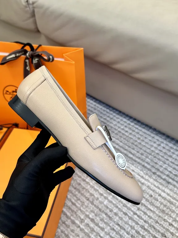 Hermes Shoe 